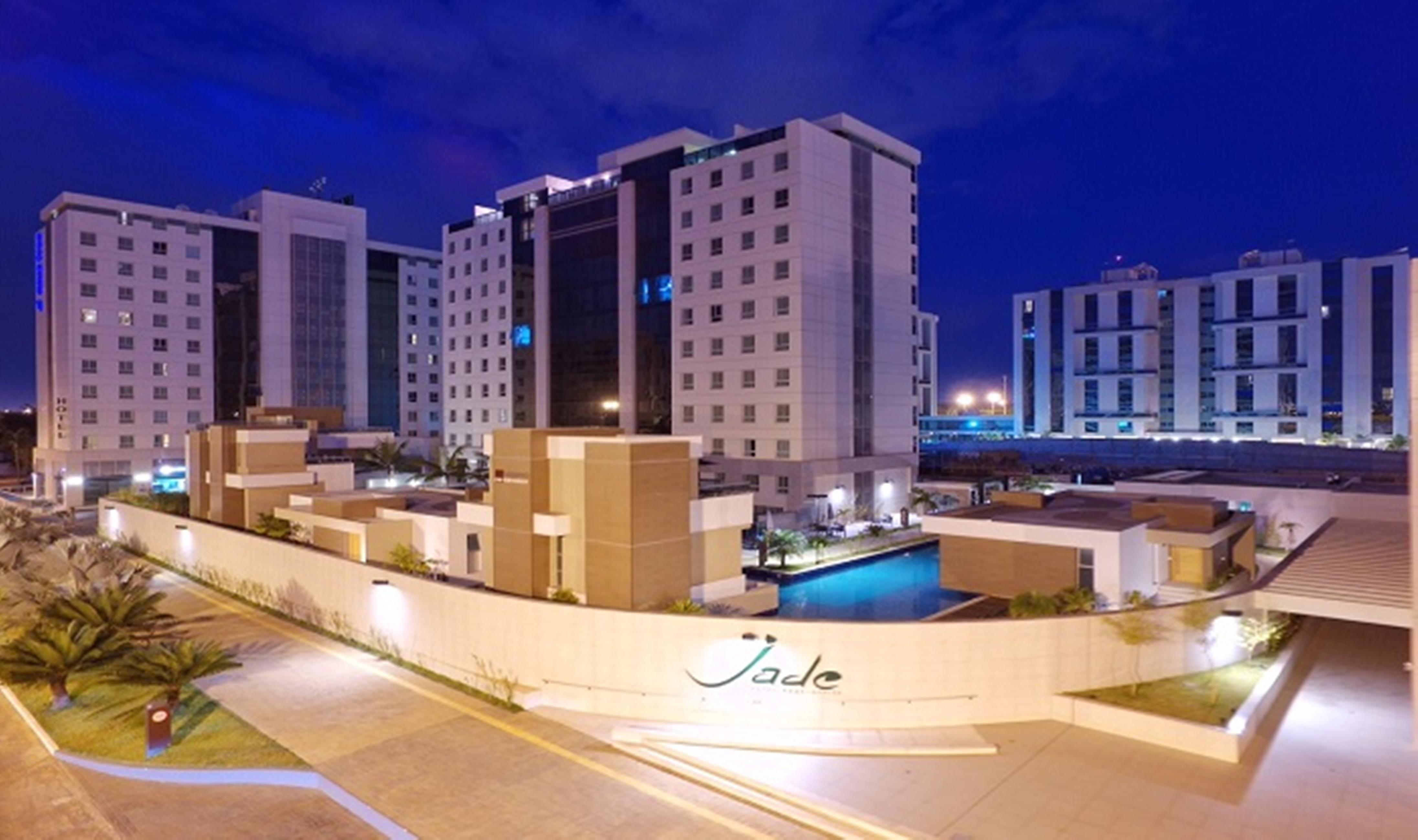 Jade Hotel Brasilia Candangolandia Exterior photo Residential complex in the city