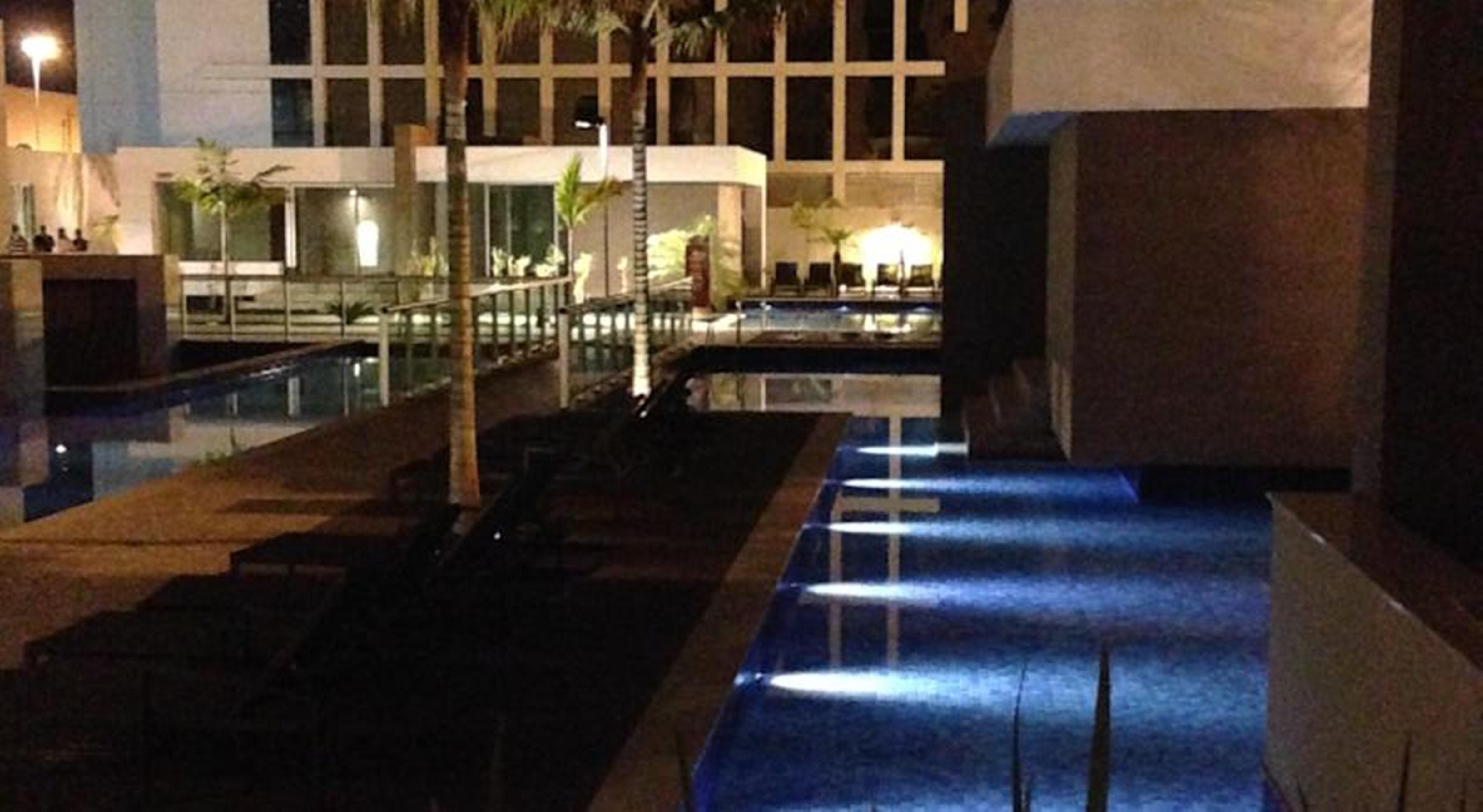 Jade Hotel Brasilia Candangolandia Exterior photo The pool at the hotel