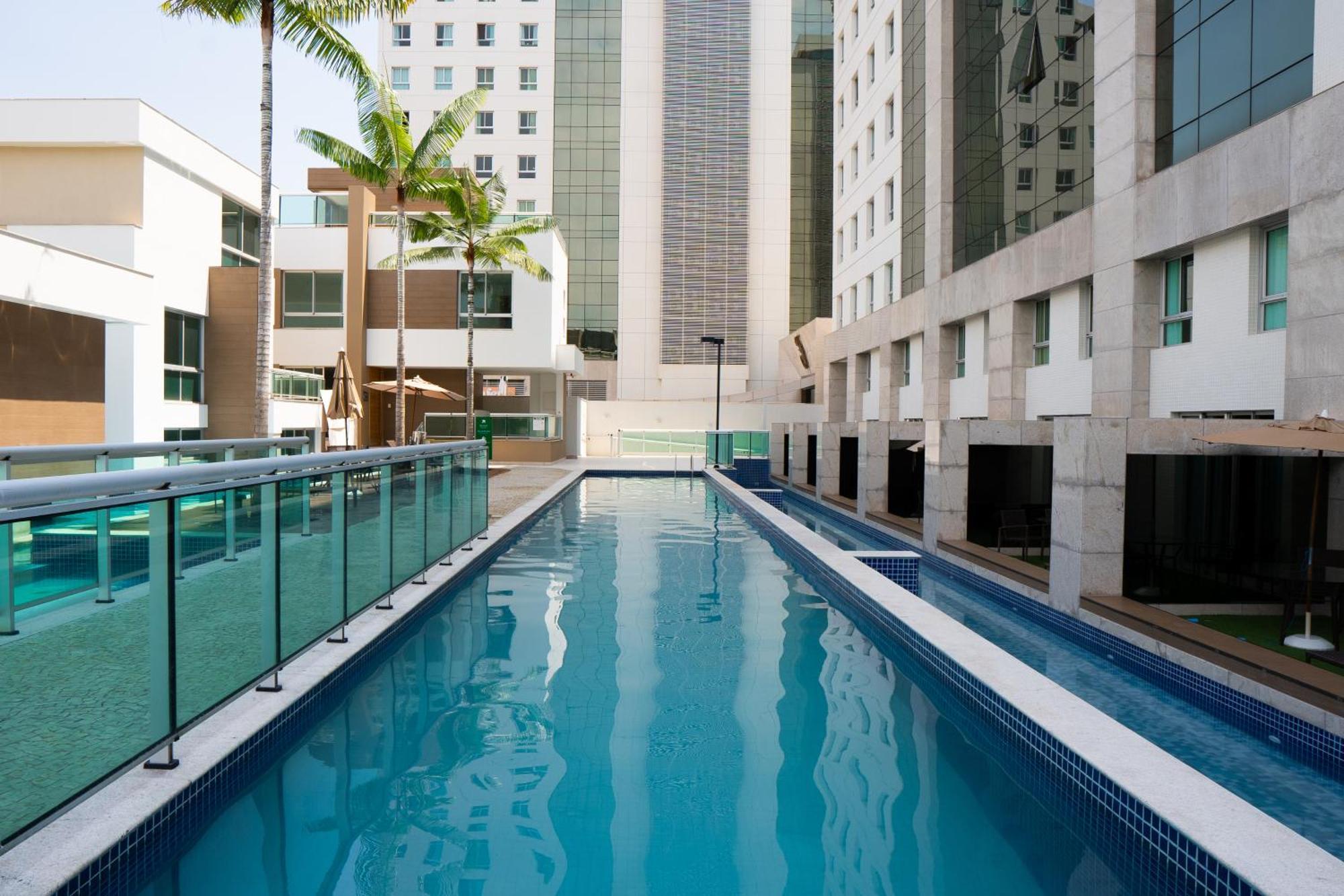 Jade Hotel Brasilia Candangolandia Exterior photo The pool at the complex