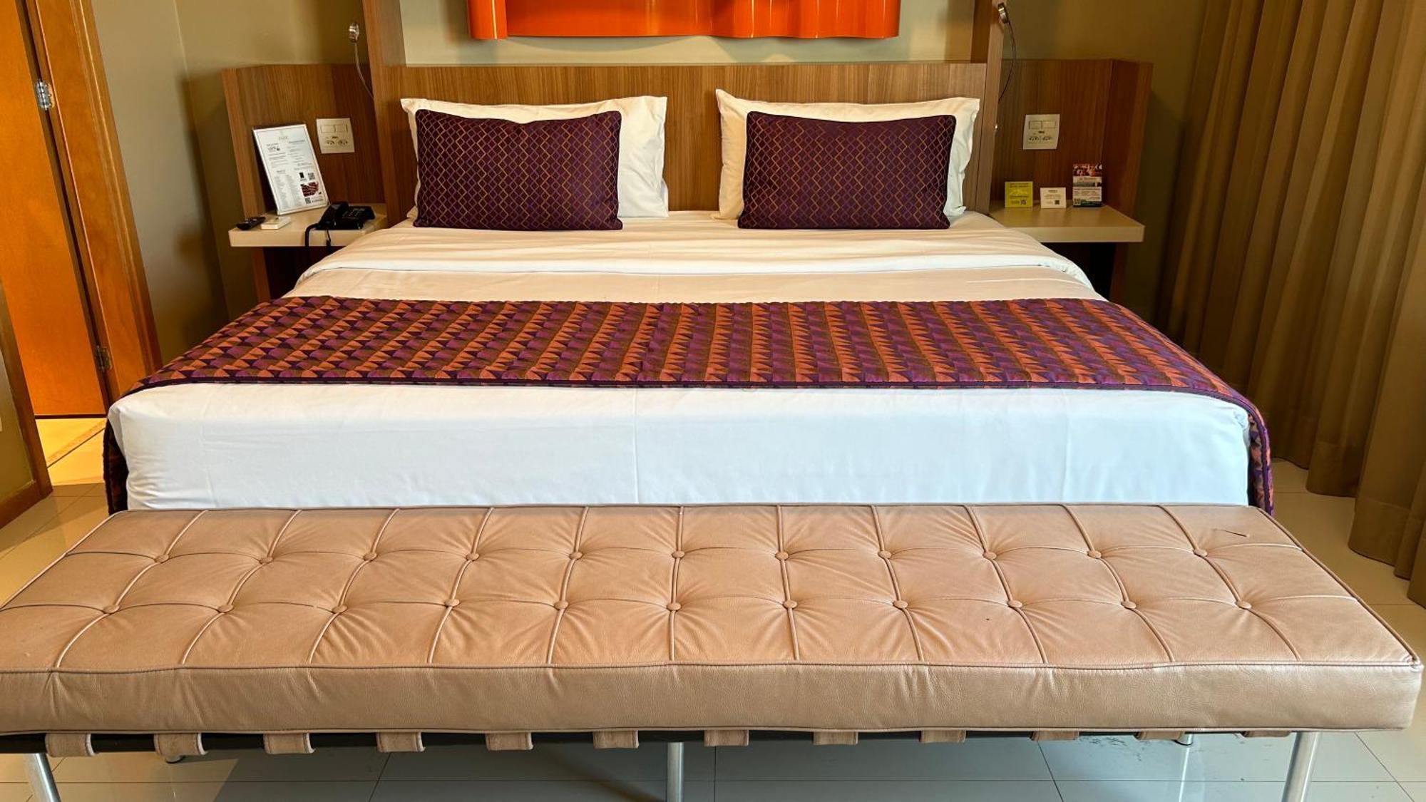 Jade Hotel Brasilia Candangolandia Exterior photo A bed